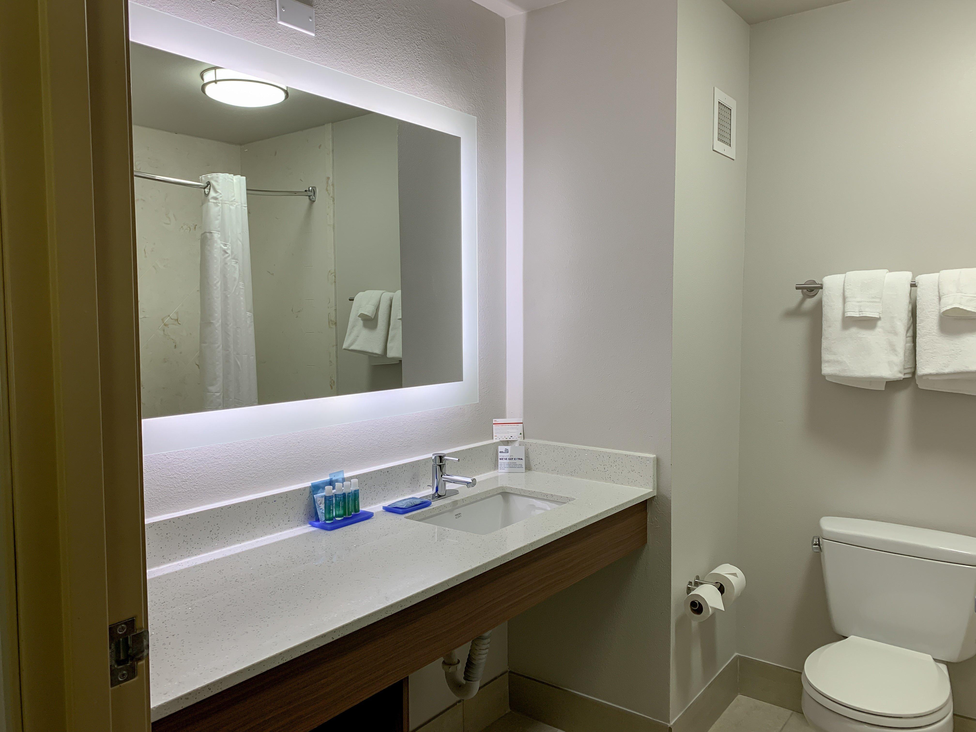 Holiday Inn Express & Suites Lexington Downtown Area-Keeneland By Ihg Exterior photo