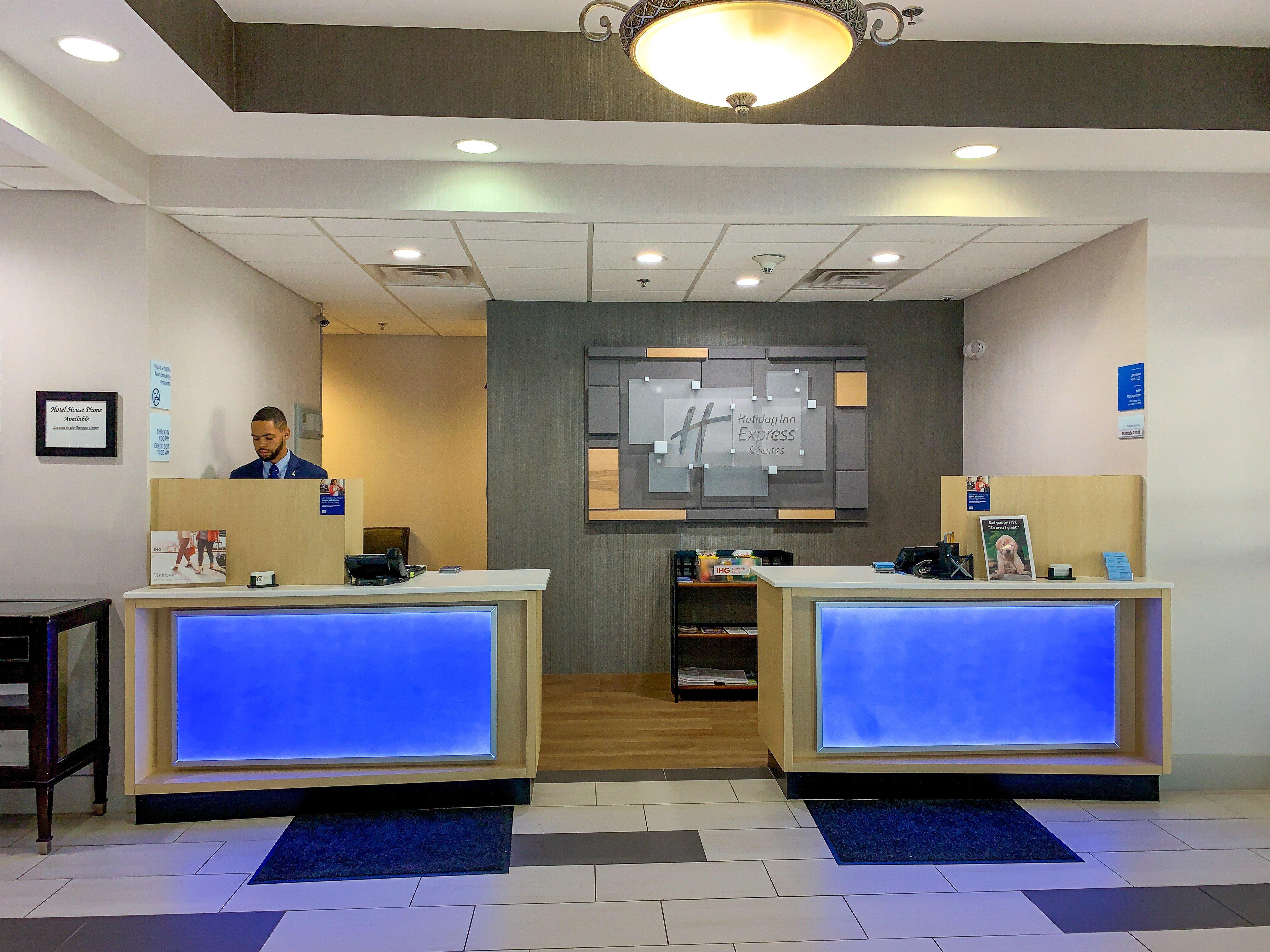 Holiday Inn Express & Suites Lexington Downtown Area-Keeneland By Ihg Exterior photo
