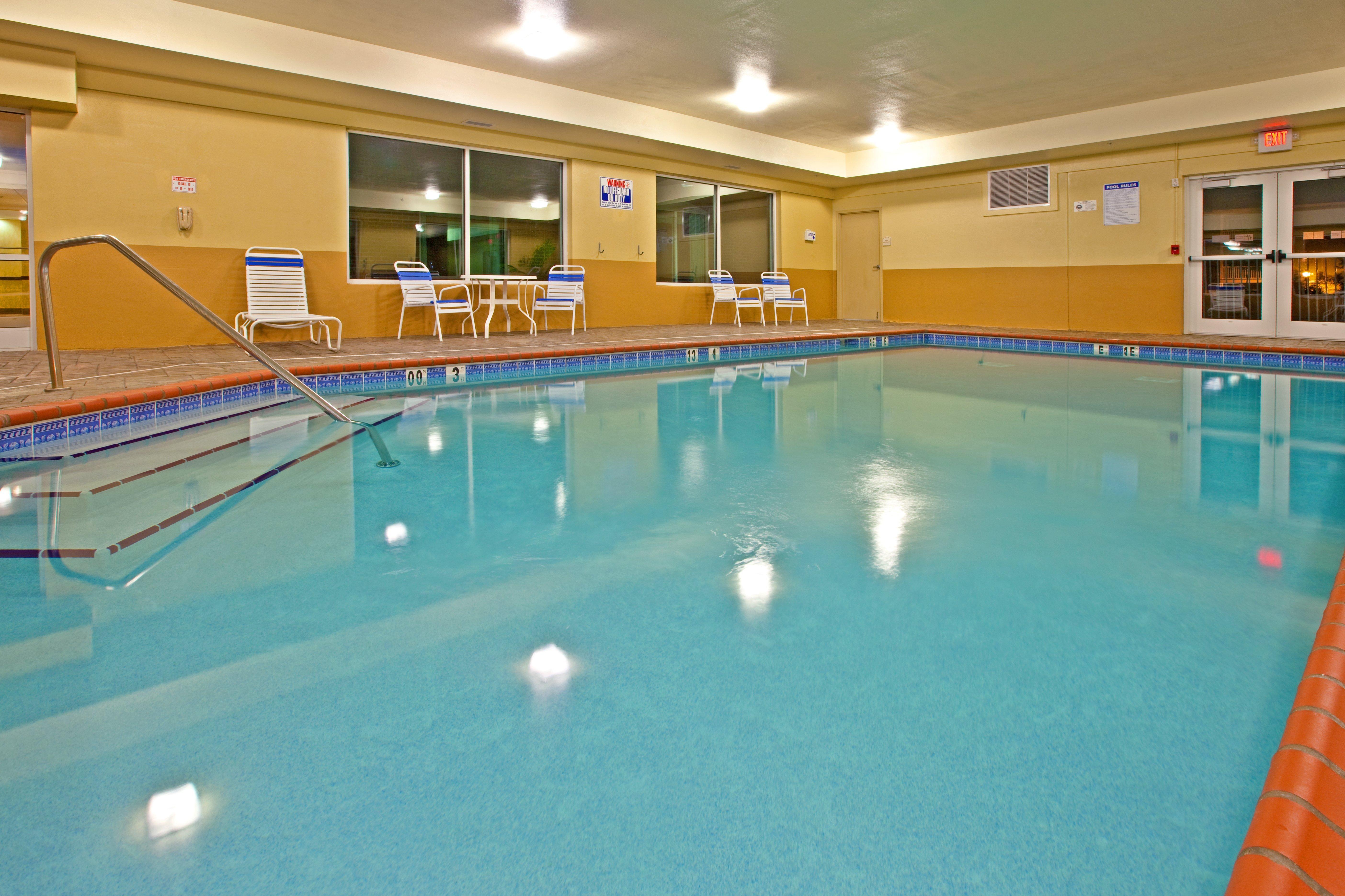 Holiday Inn Express & Suites Lexington Downtown Area-Keeneland By Ihg Exterior photo