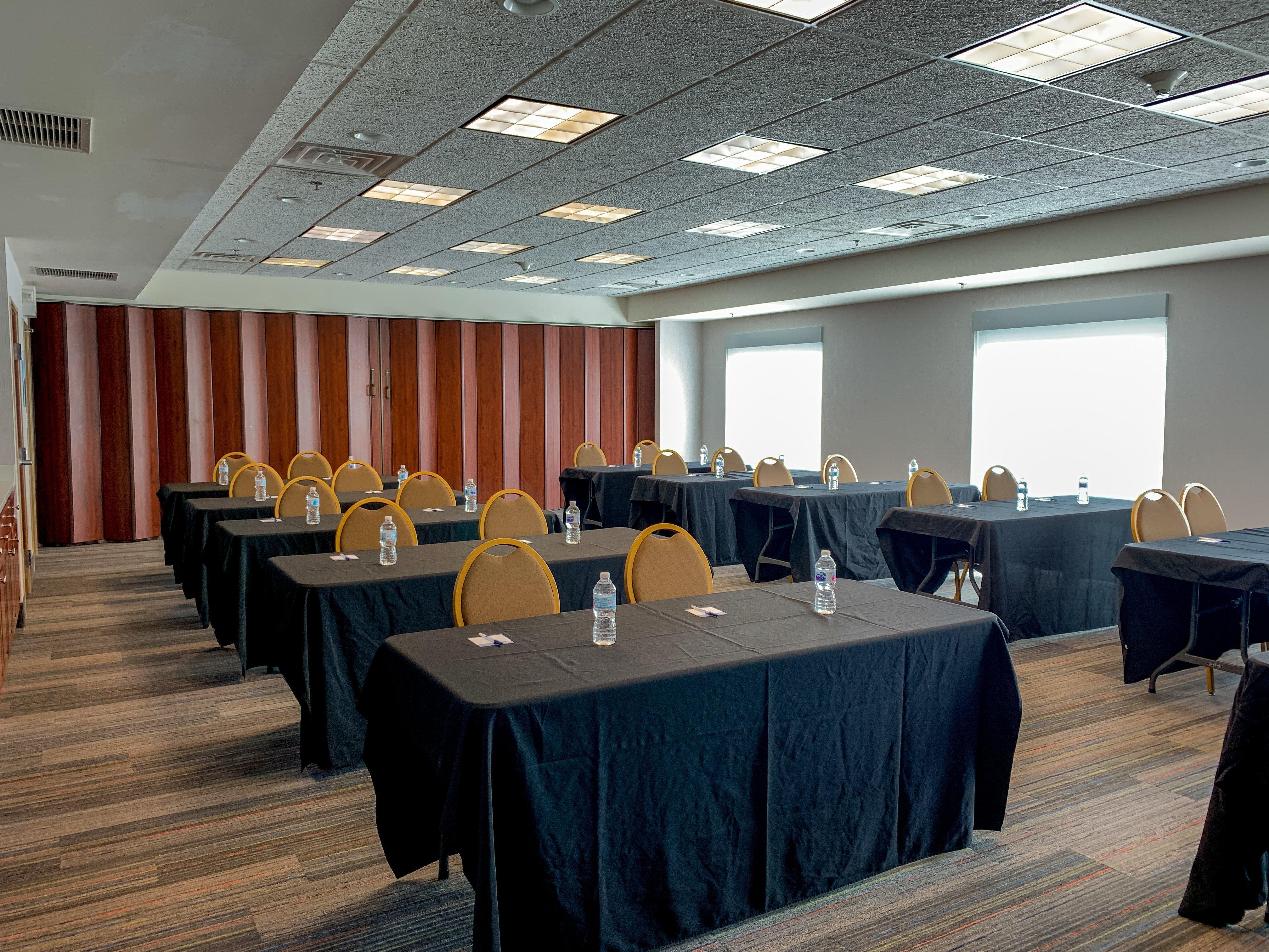 Holiday Inn Express & Suites Lexington Downtown Area-Keeneland By Ihg Exterior photo