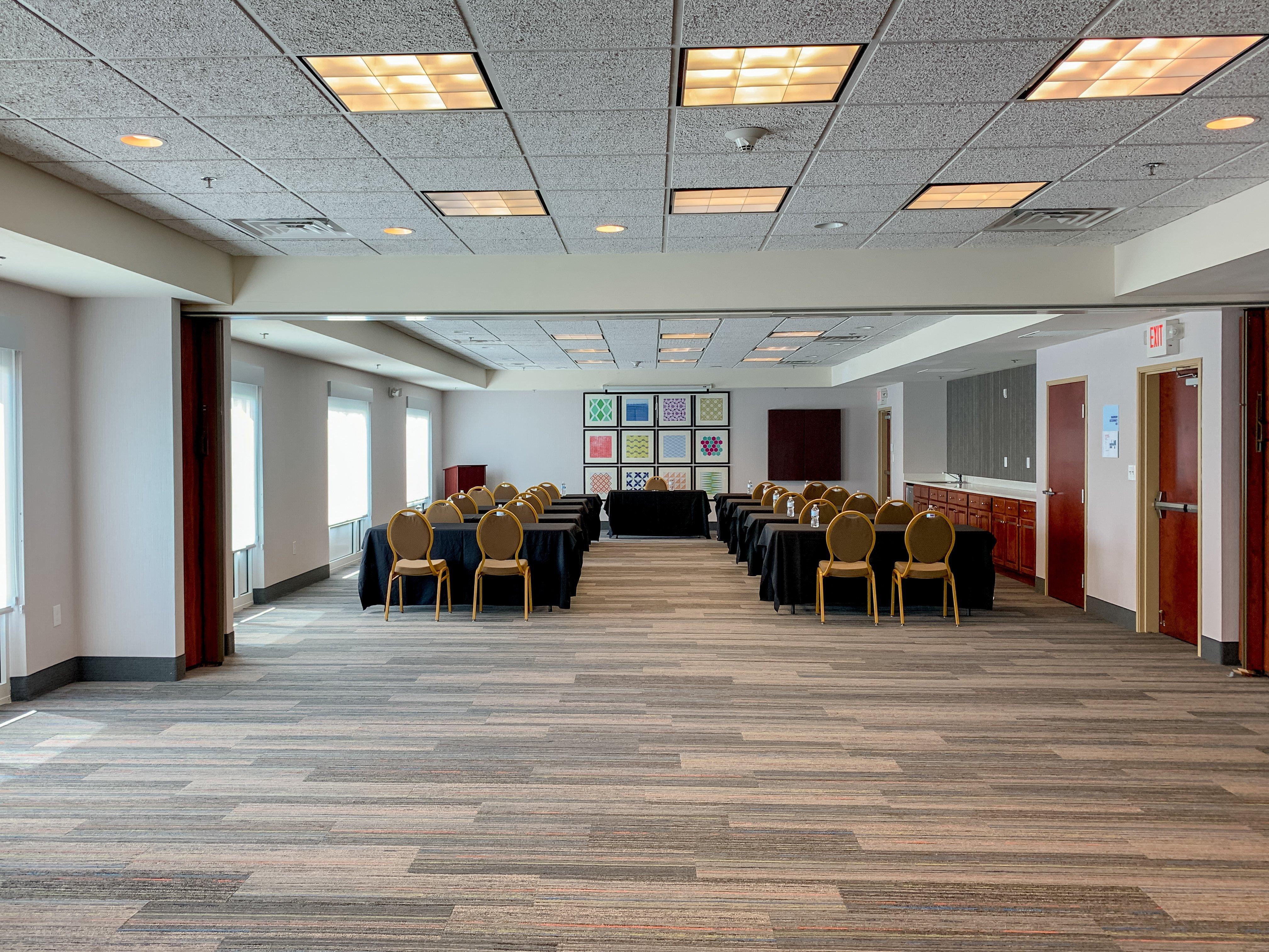 Holiday Inn Express & Suites Lexington Downtown Area-Keeneland By Ihg Exterior photo