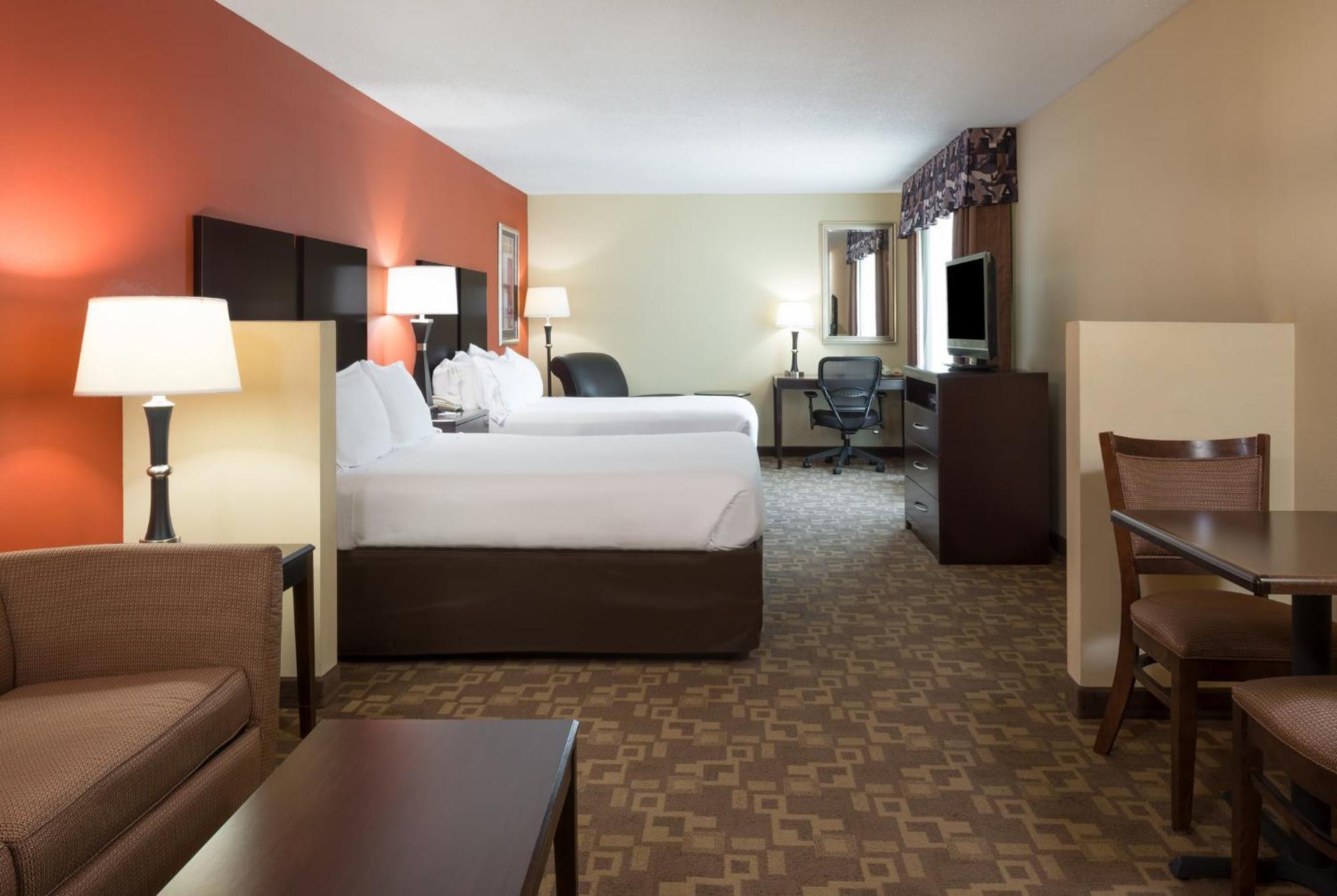 Holiday Inn Express & Suites Lexington Downtown Area-Keeneland By Ihg Exterior photo