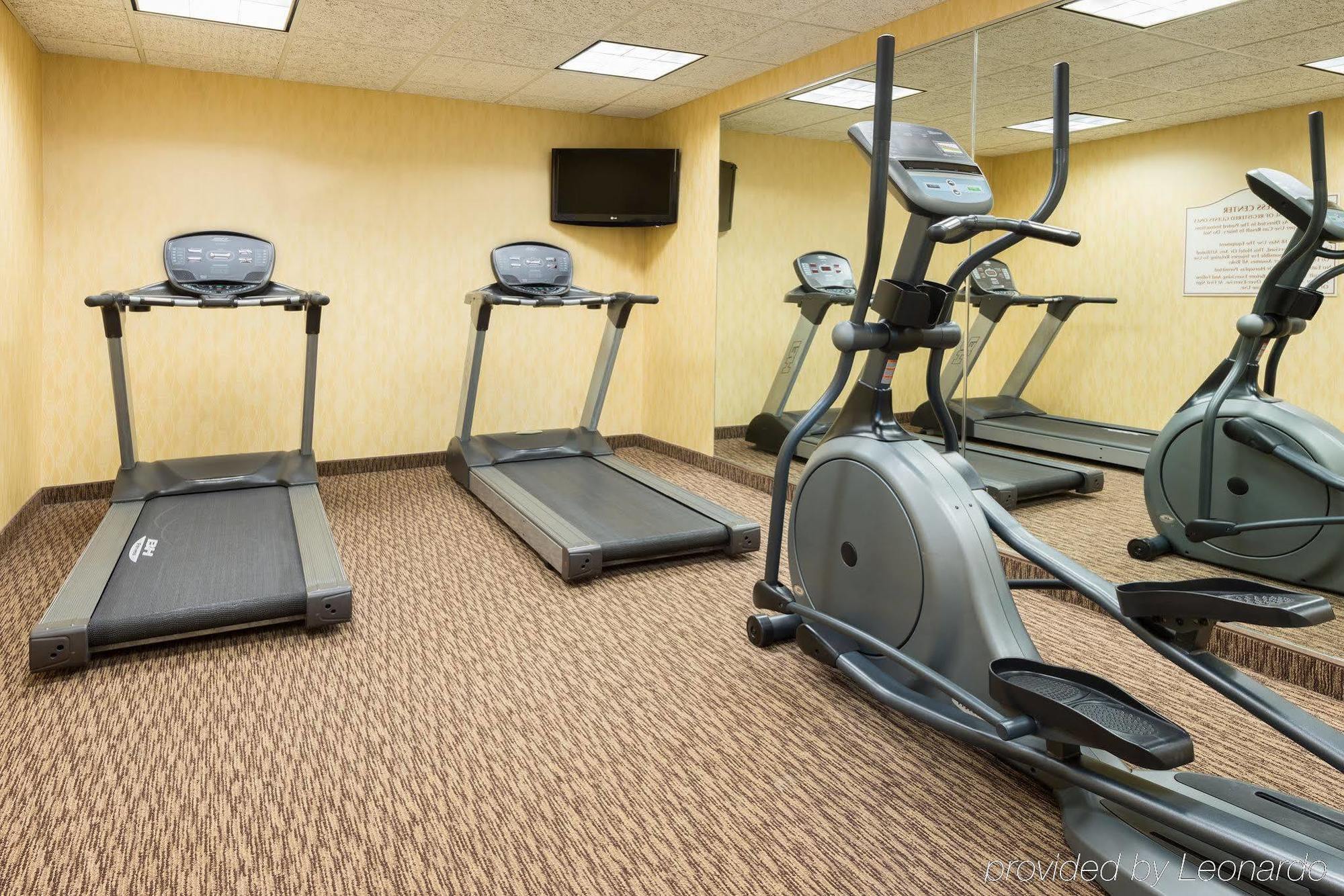 Holiday Inn Express & Suites Lexington Downtown Area-Keeneland By Ihg Exterior photo